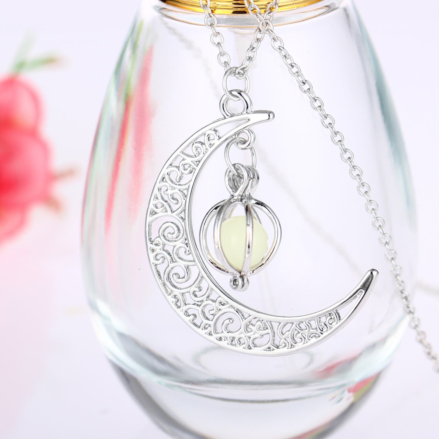 Fashion Moon Natural Glowing Stone Healing Necklace Women Gift Charm Luminous Pendant Necklace Jewelry