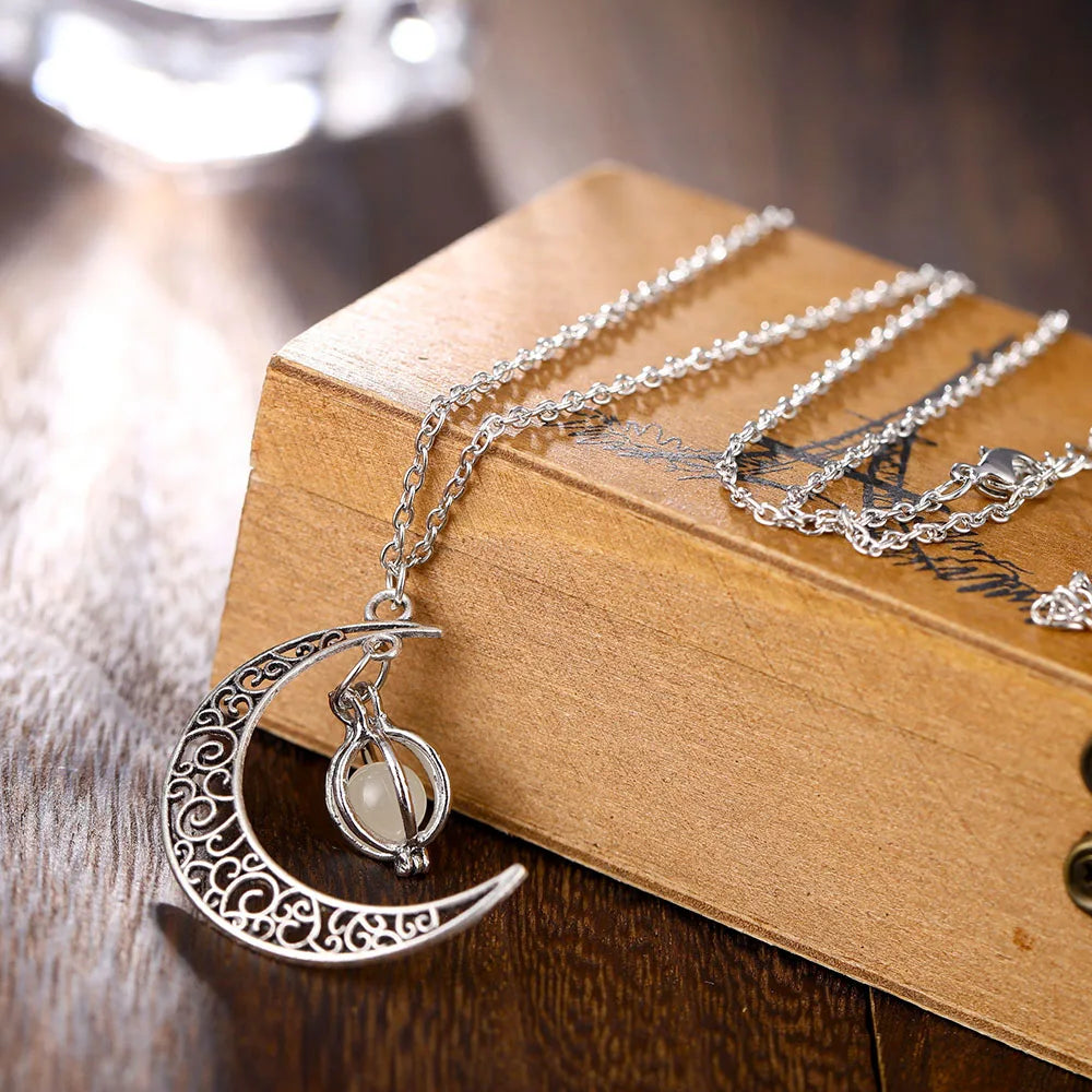 Fashion Moon Natural Glowing Stone Healing Necklace Women Gift Charm Luminous Pendant Necklace Jewelry